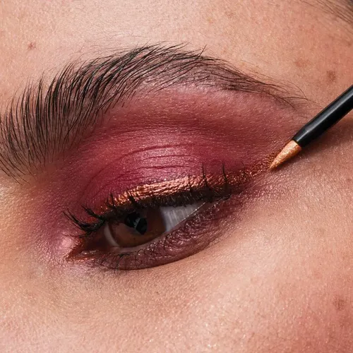 Avon Power Stay Delineador Líquido Para Ojos Larga Duración Color Copper Courage Efecto Metálico