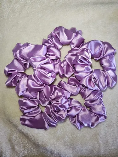 Scrunchies, Colitas De Pelo De Raso Antifrizz. Lila