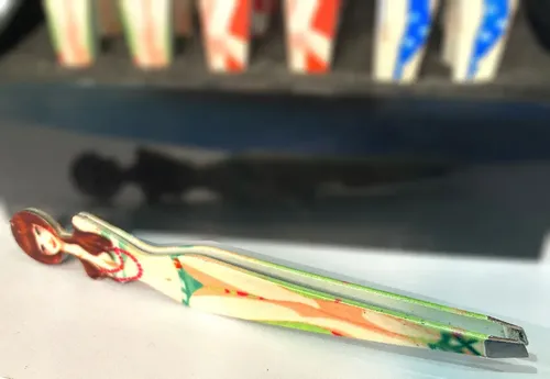 Pinza Depiladora Cejas Pestañas Multiuso Exhibidor X 24